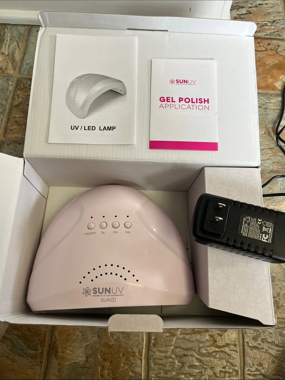 SUNONE Pink LED Nail Lamp with Dashing Diva Nail Kit